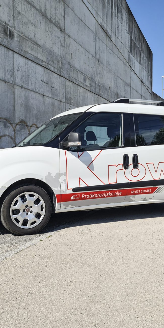 Polepitev dostavnega vozila Fiat za Krown, izvedeno s strani Styxz.