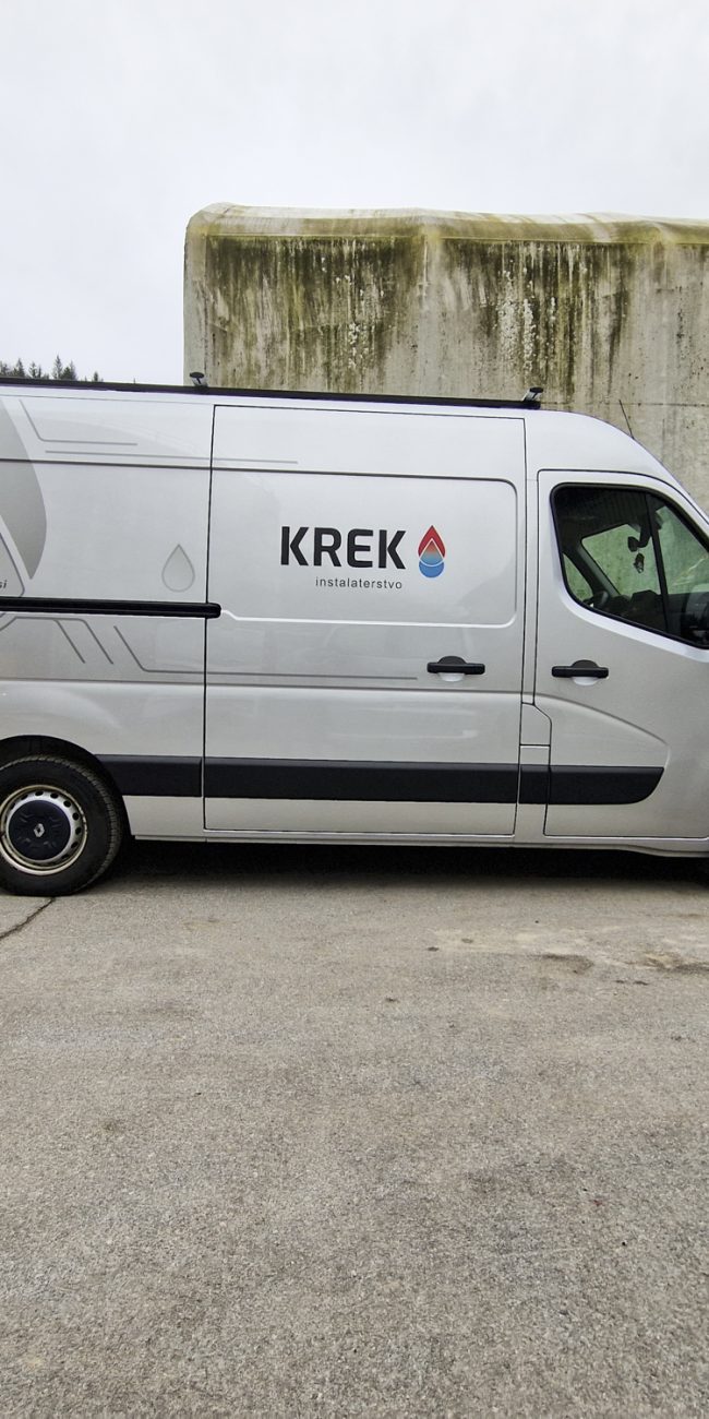 Polepitev dostavnega vozila za Krek, izvedeno s strani Styxz.