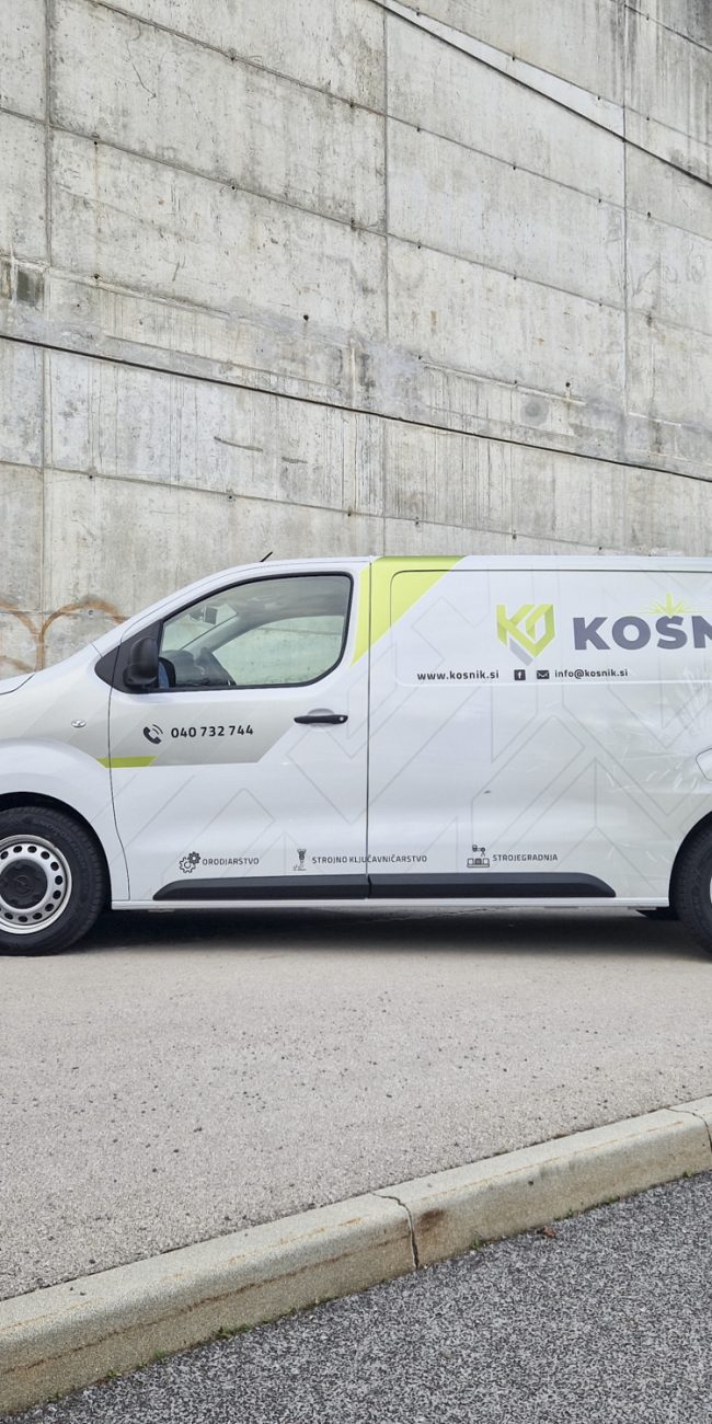 Polepitev dostavnega vozila Opel za Kosnik, izvedeno s strani Styxz.