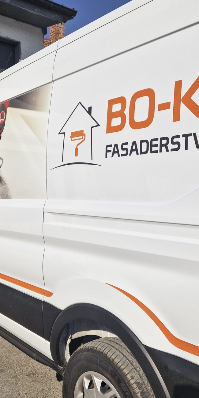 Polepitev dostavnega vozila Ford Transit za Boki, izvedeno s strani Styxz.